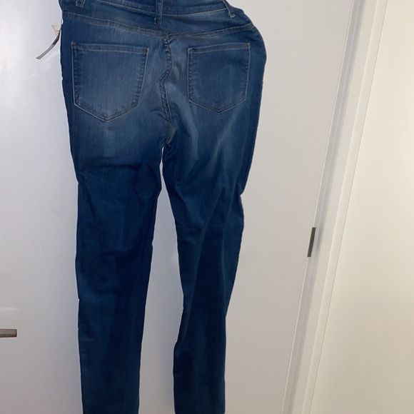 Jeans - Picture 2 of 2